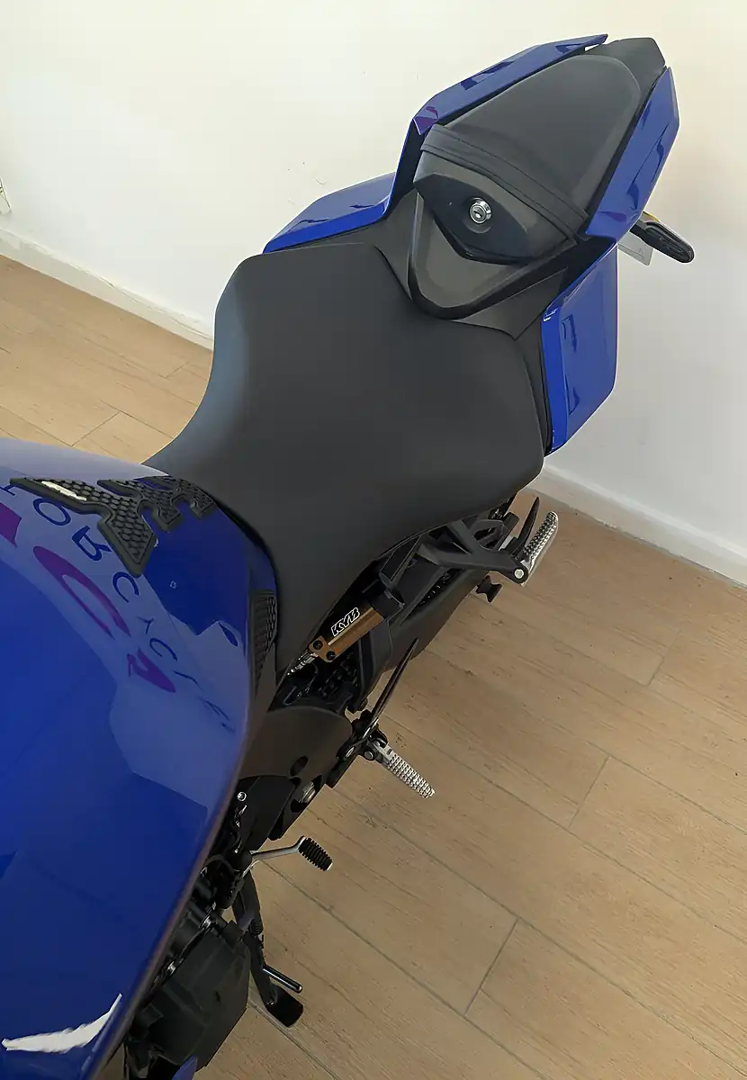 Used 2026 Yamaha R9 900 Super Sports Blue - Interior and Exterior details 19