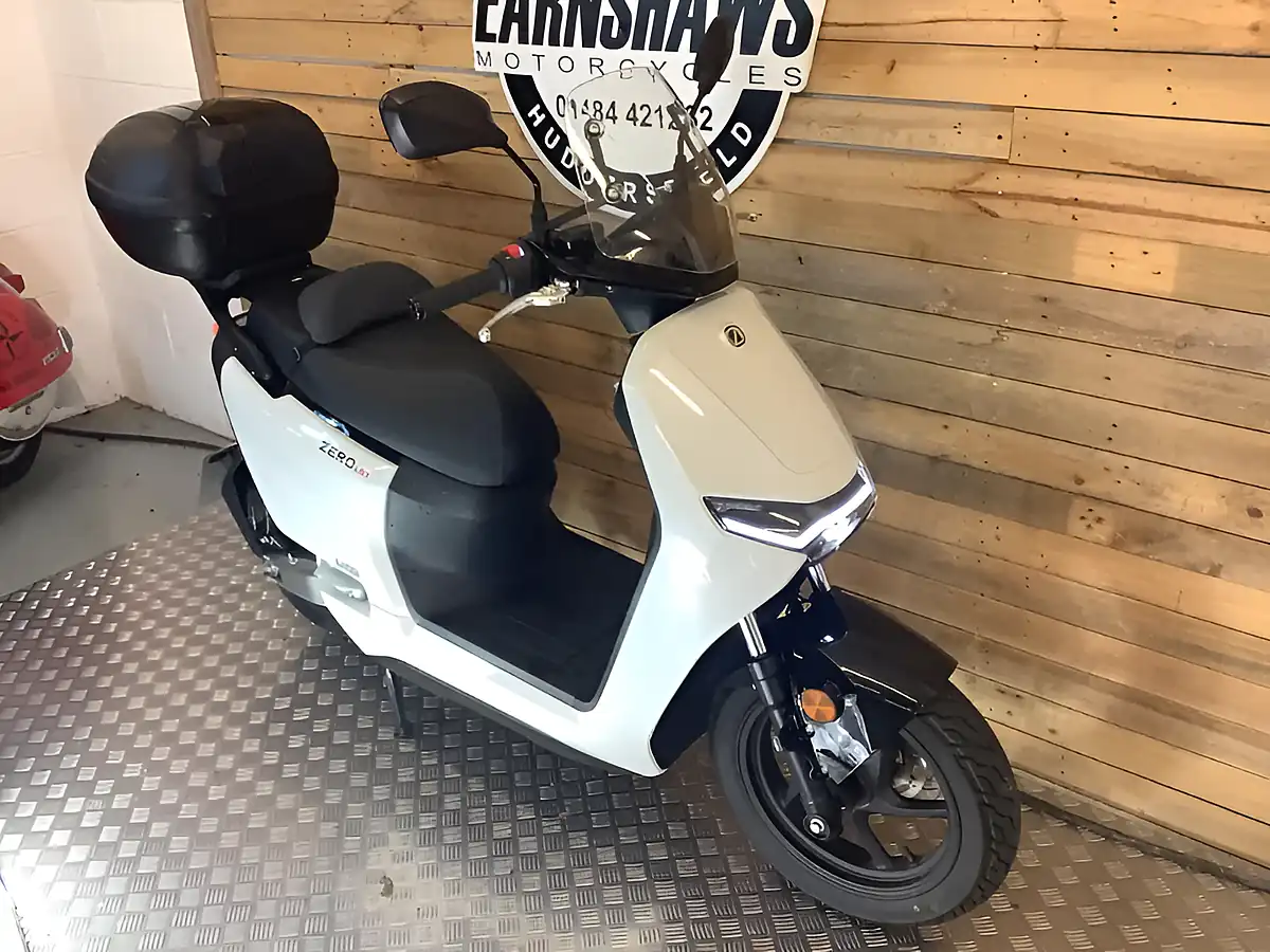 Used 2026 Zero LS1 White - Interior and Exterior details 5