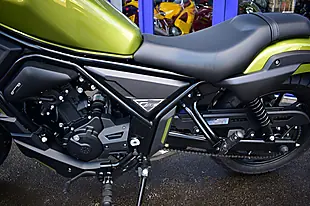 Used 2026 Zontes Zt125-C Custom Cruiser Yellow - Interior and Exterior details 14