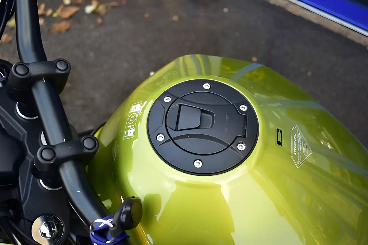 Used 2026 Zontes Zt125-C Custom Cruiser Yellow - Interior and Exterior details 17