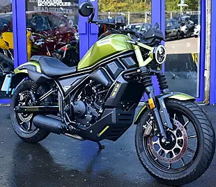 Used 2026 Zontes Zt125-C Custom Cruiser Yellow - Interior and Exterior details 4