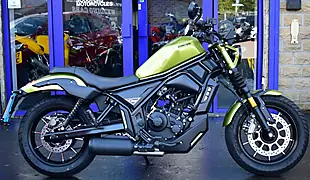Used 2026 Zontes Zt125-C Custom Cruiser Yellow - Interior and Exterior details 5