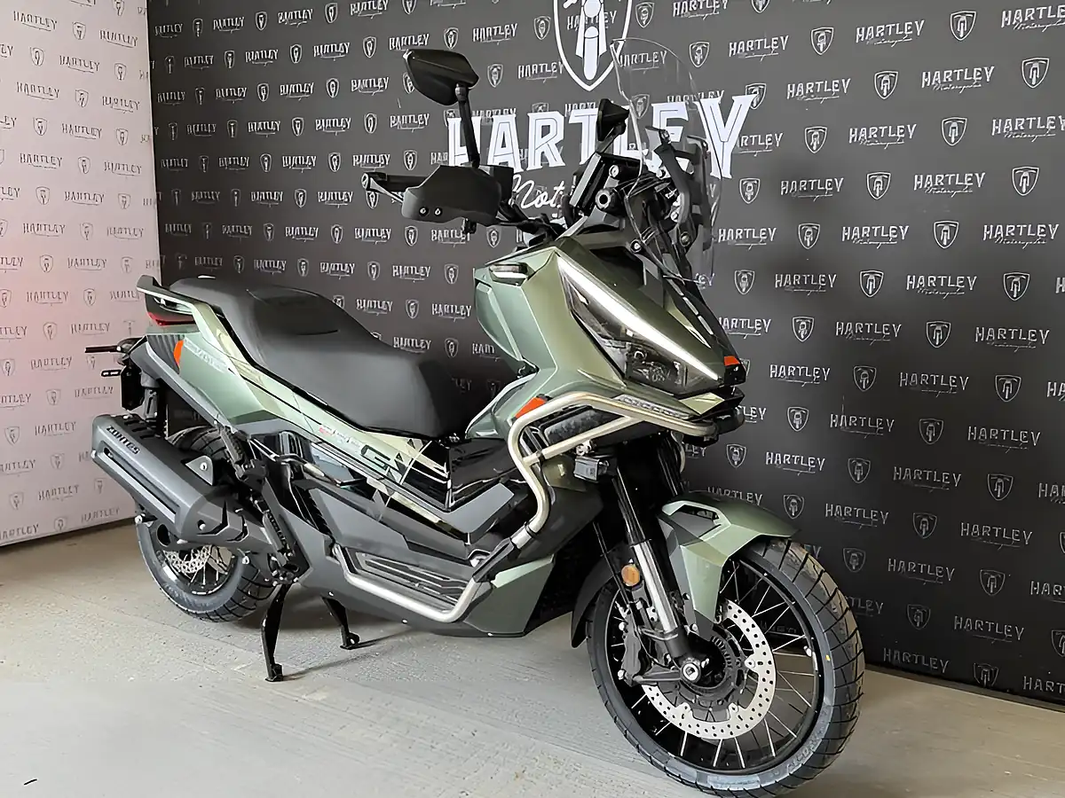 Used 2026 Zontes ZT368T-G Green and Grey - Interior and Exterior details 2