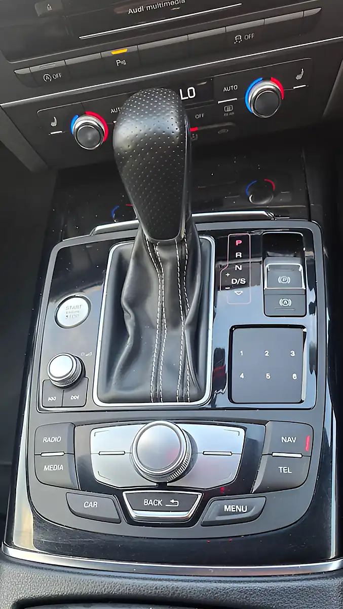 Used 2027 Audi A6 Avant Ultra Black Edition White - Interior and Exterior details 9