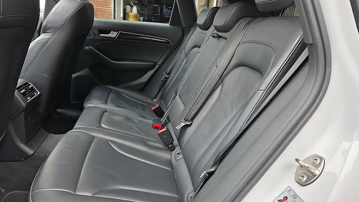 Used 2027 Audi Q5 S Line Plus White - Interior and Exterior details 11