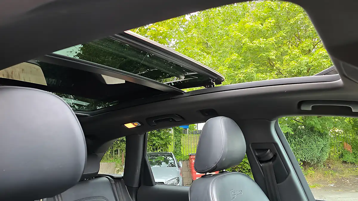 Used 2027 Audi Q5 S Line Plus White - Interior and Exterior details 18