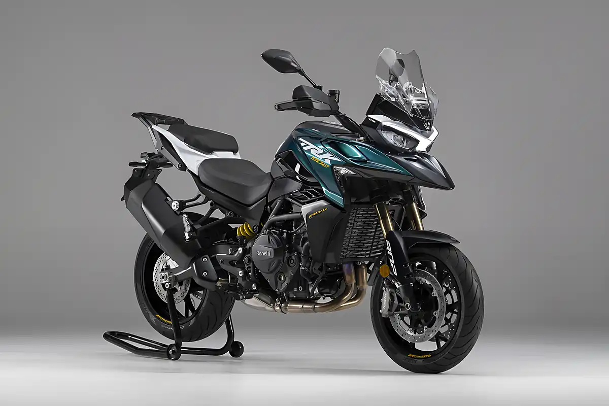 Used 2027 Benelli Trk 902 Stradale Oxide Green - Front View