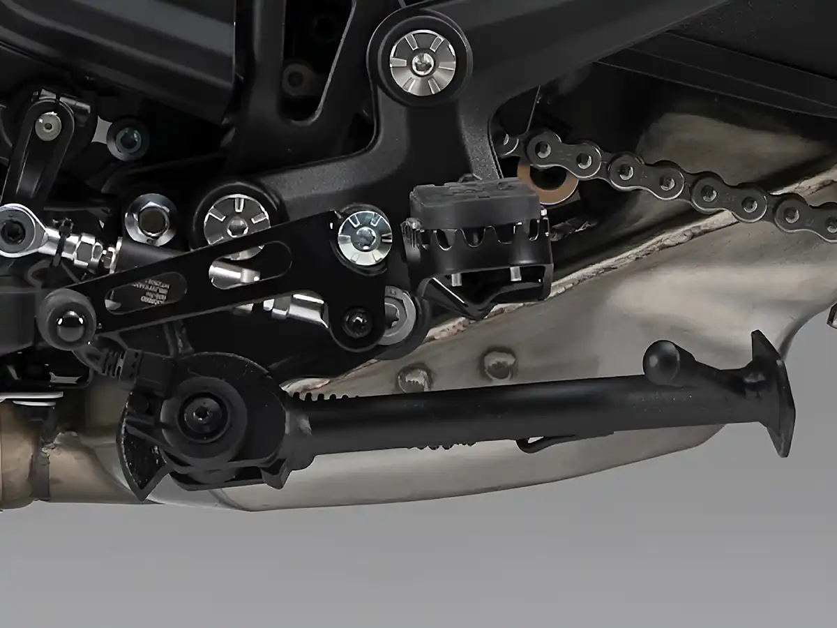 Used 2027 Benelli Trk 902 Stradale Oxide Green - Interior and Exterior details 16