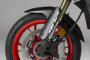 Used 2027 Benelli Trk 902 Stradale Oxide Green - Interior and Exterior details 7
