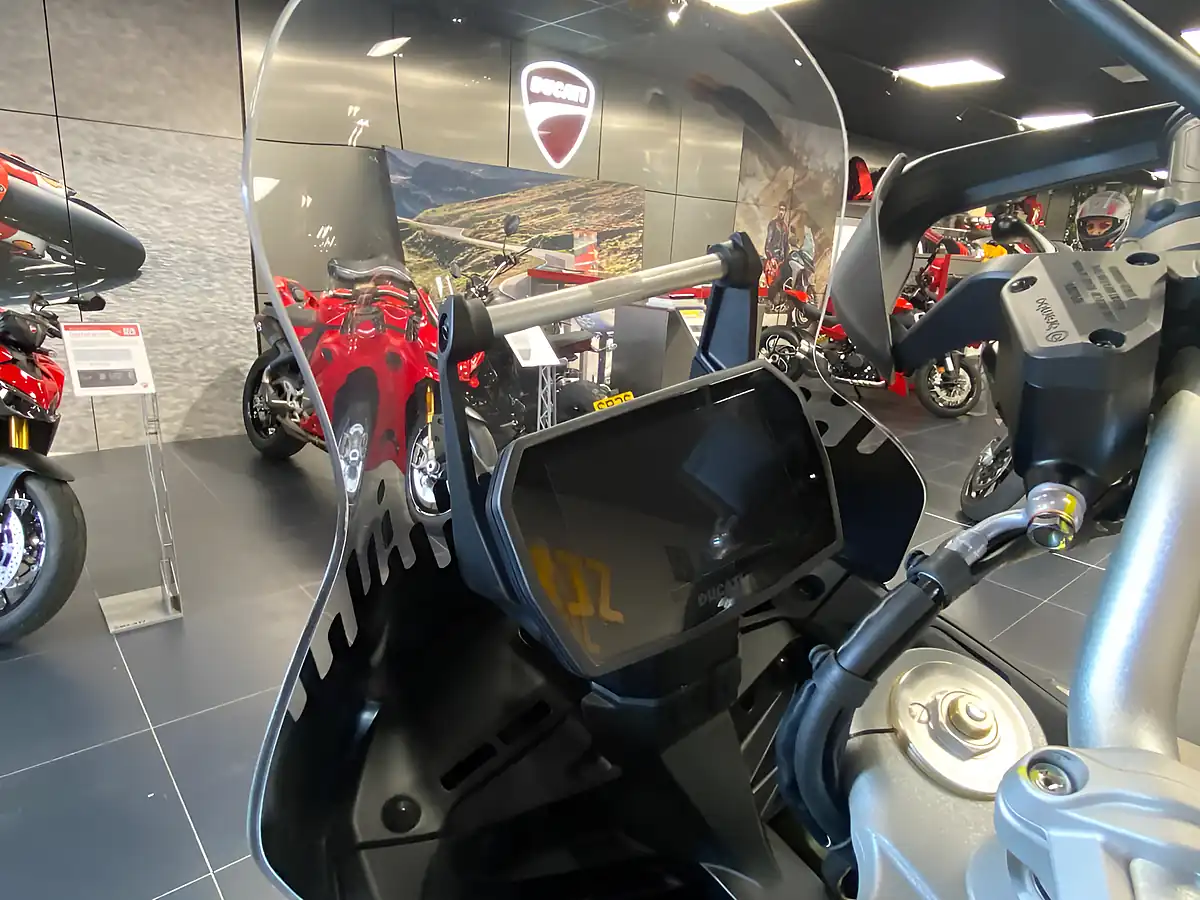 Used 2027 Ducati Desertx V2 - Interior and Exterior details 10