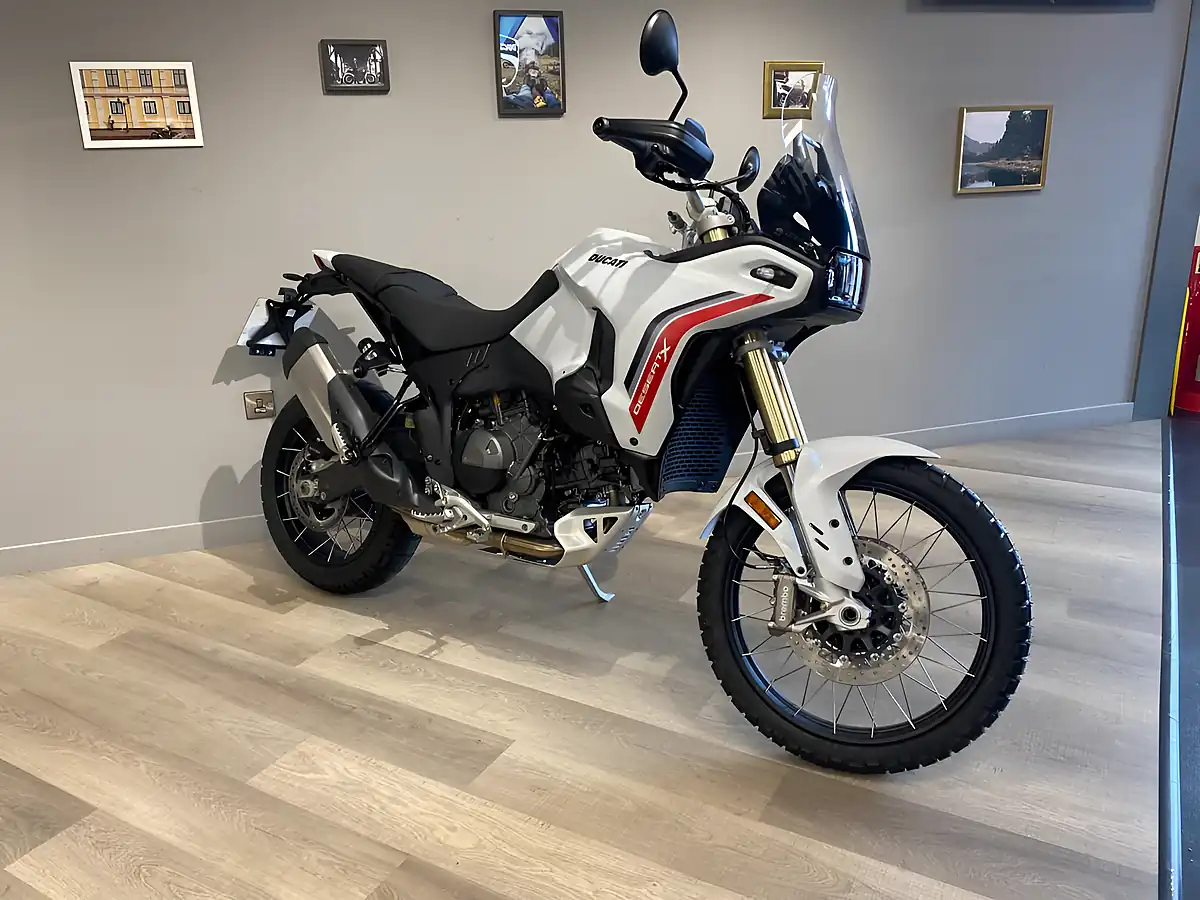 Used 2027 Ducati Desertx V2 - Interior and Exterior details 3