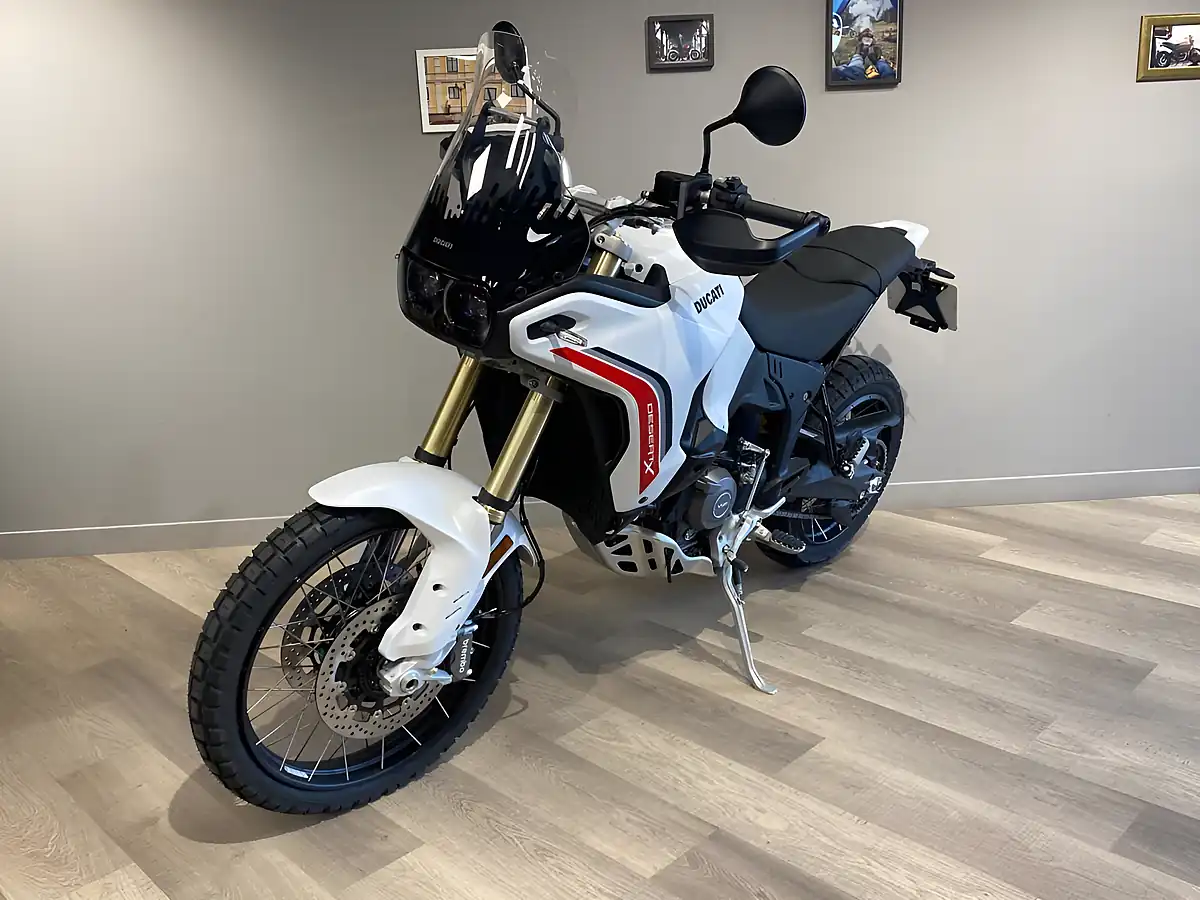 Used 2027 Ducati Desertx V2 - Interior and Exterior details 4
