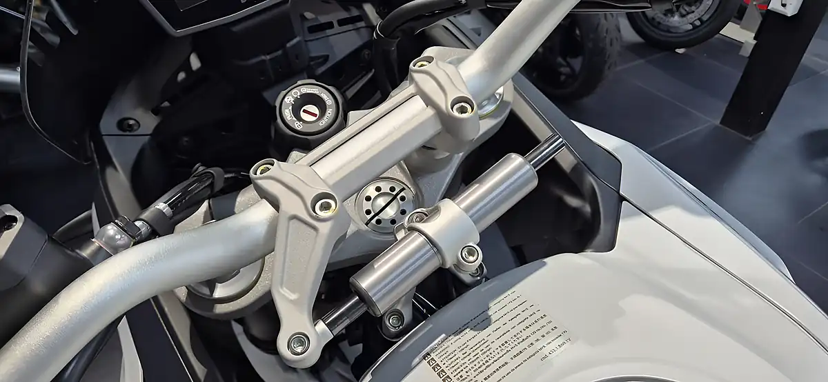 Used 2027 Ducati Desertx V2 - Interior and Exterior details 11