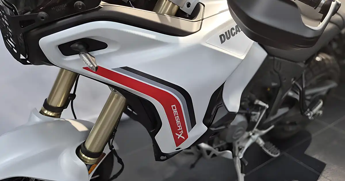 Used 2027 Ducati Desertx V2 - Interior and Exterior details 13