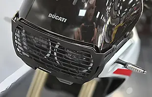 Used 2027 Ducati Desertx V2 - Interior and Exterior details 14