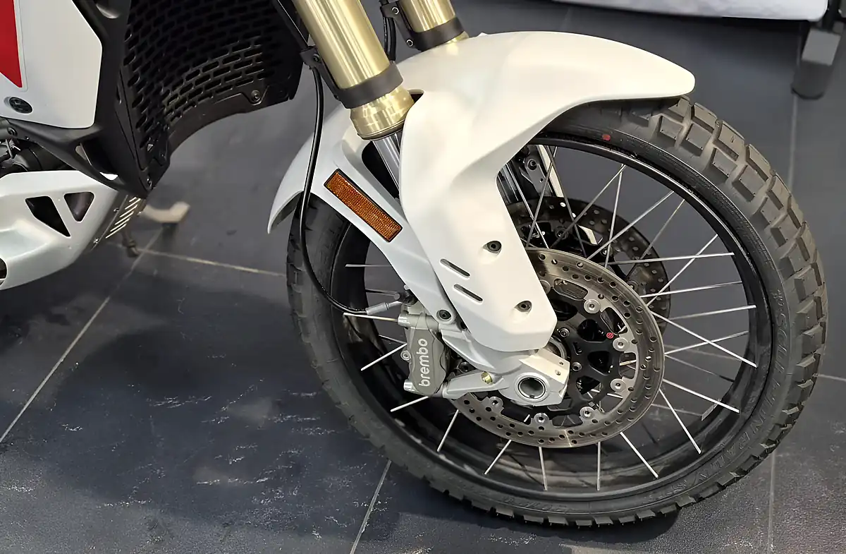 Used 2027 Ducati Desertx V2 - Interior and Exterior details 8