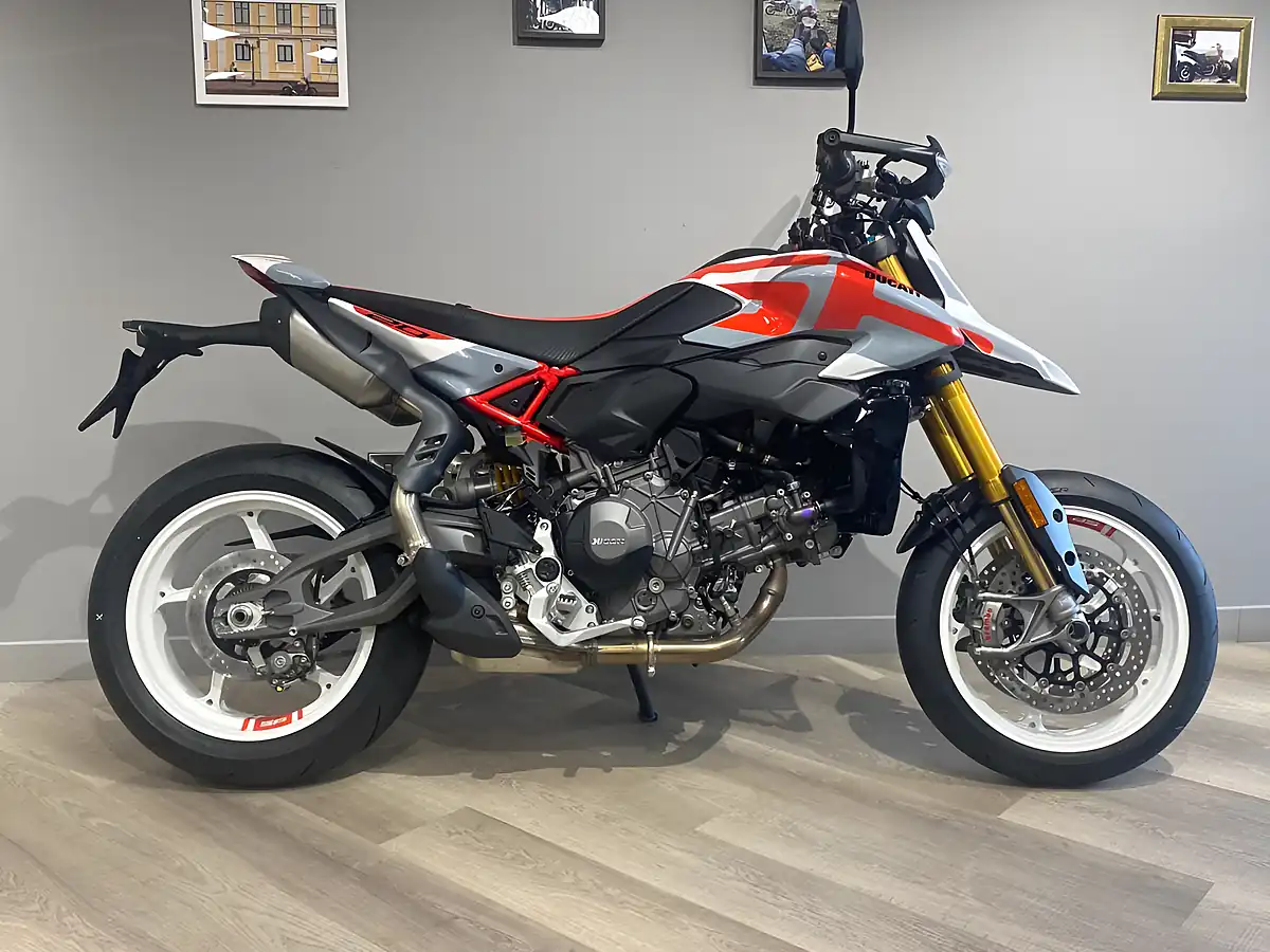 Used 2027 Ducati Hypermotard Sp - Front View
