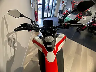 Used 2027 Ducati Hypermotard Sp - Interior and Exterior details 10