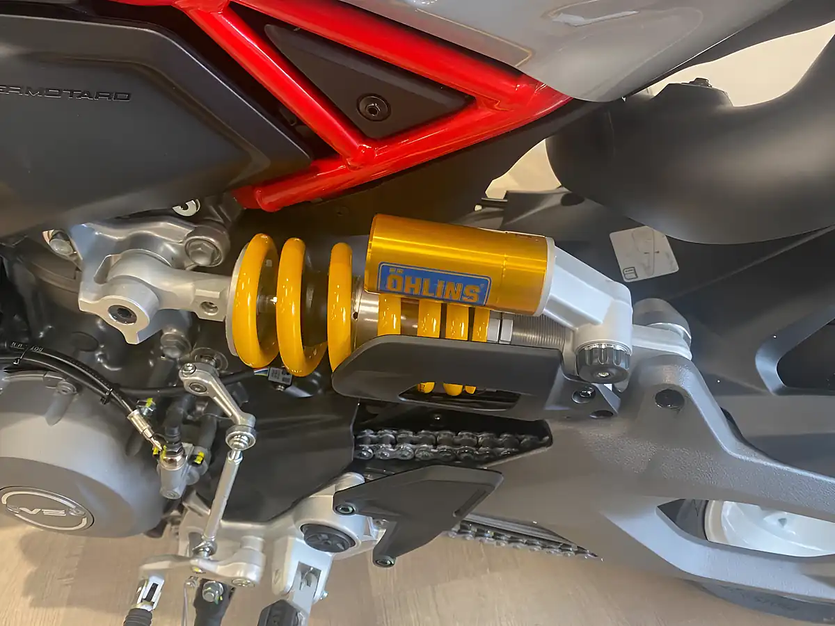 Used 2027 Ducati Hypermotard Sp - Interior and Exterior details 11