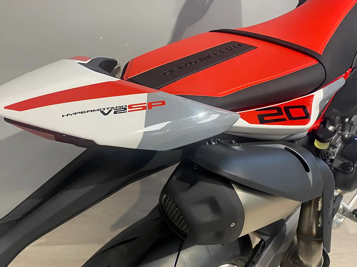 Used 2027 Ducati Hypermotard Sp - Interior and Exterior details 9