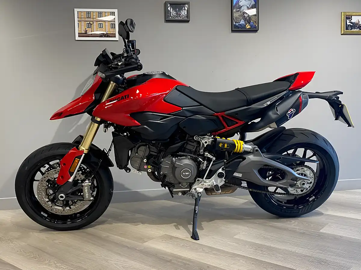 Used 2027 Ducati Hypermotard V2 25- - Interior and Exterior details 2