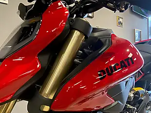Used 2027 Ducati Hypermotard V2 25- - Interior and Exterior details 9