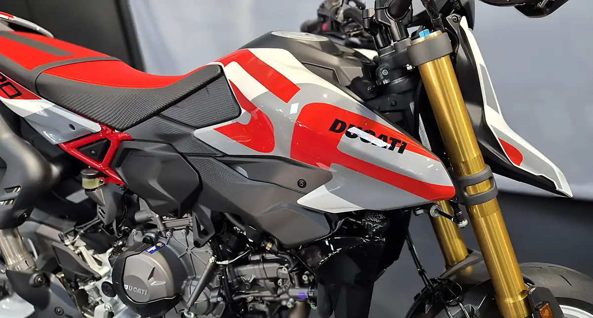 Used 2027 Ducati Hypermotard V2 Sp - Interior and Exterior details 9