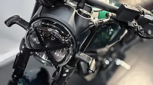 Used 2027 Ducati Scrambler Nightshift Emerald Green - Interior and Exterior details 11