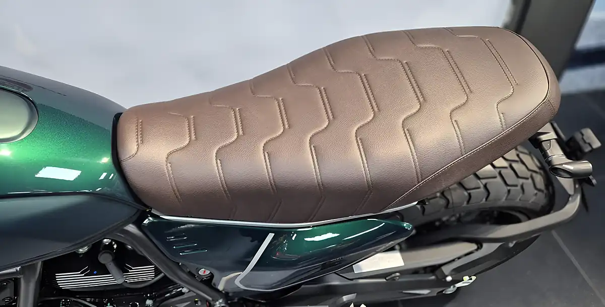 Used 2027 Ducati Scrambler Nightshift Emerald Green - Interior and Exterior details 15