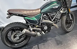 Used 2027 Ducati Scrambler Nightshift Emerald Green - Interior and Exterior details 2
