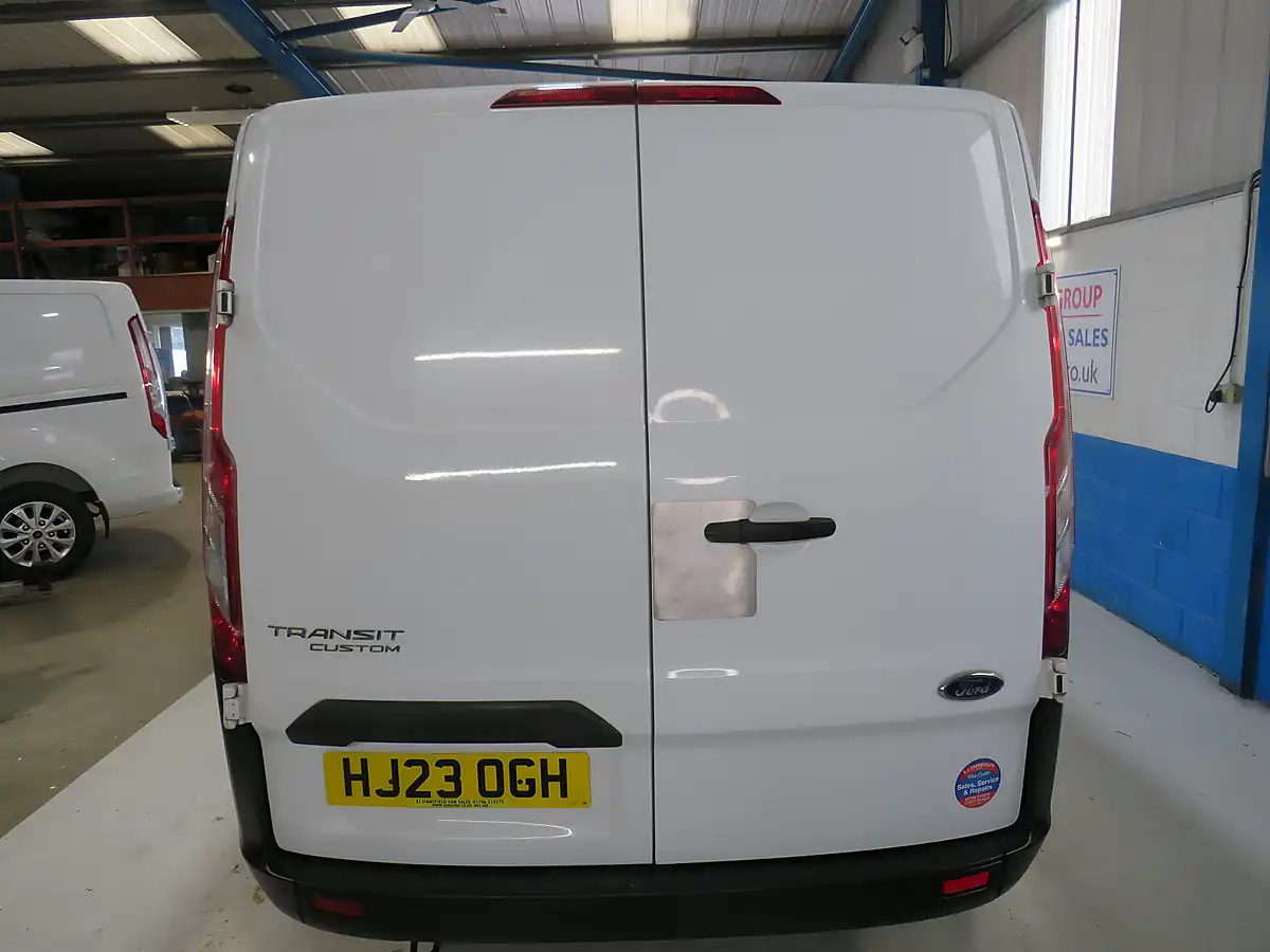 Used 2027 Ford Transit 280 L1 White - Interior and Exterior details 5