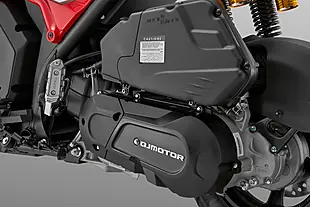 Used 2027 Qjmotor Srk 125 E Red / Silver - Interior and Exterior details 2