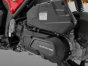 Used 2027 Qjmotor Srk 125 E Red / Silver - Interior and Exterior details 5