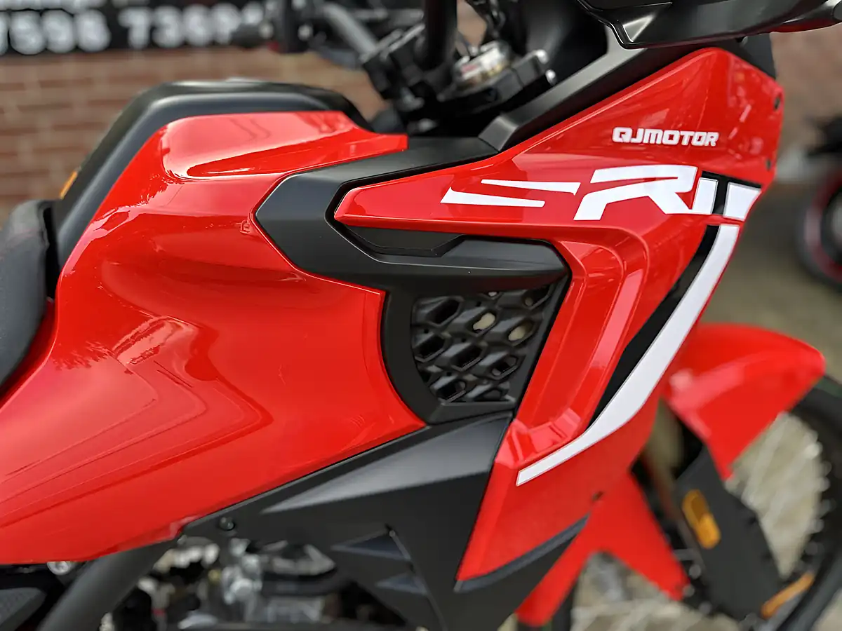 Used 2027 Qjmotor Srt 125 Dx - Interior and Exterior details 11