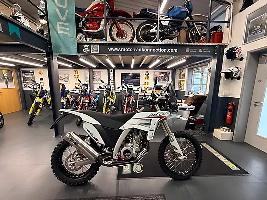 AJP PR7 Adventure 650cc