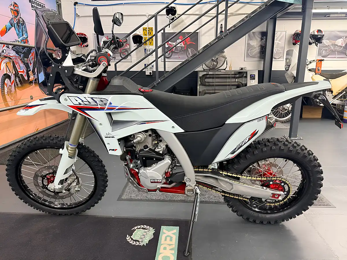 Used Ajp PR7 Adventure - Interior and Exterior details 12