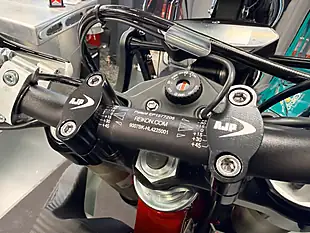 Used Ajp PR7 Adventure - Interior and Exterior details 9