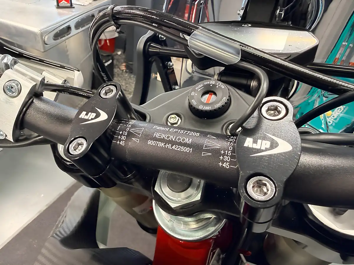 Used Ajp PR7 Adventure - Interior and Exterior details 9