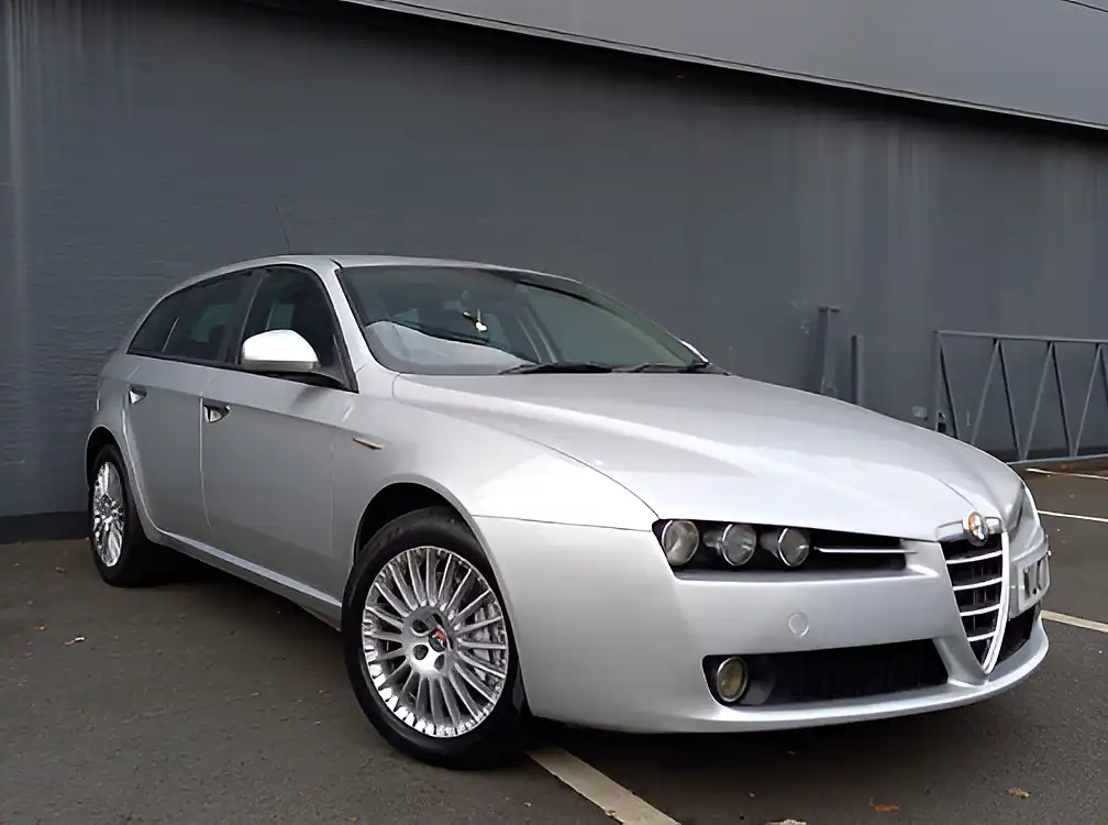 Used Alfa Romeo 159 Lusso - Front View