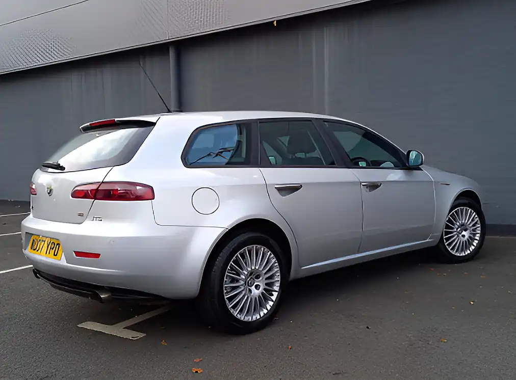 Used Alfa Romeo 159 Lusso - Interior and Exterior details 2