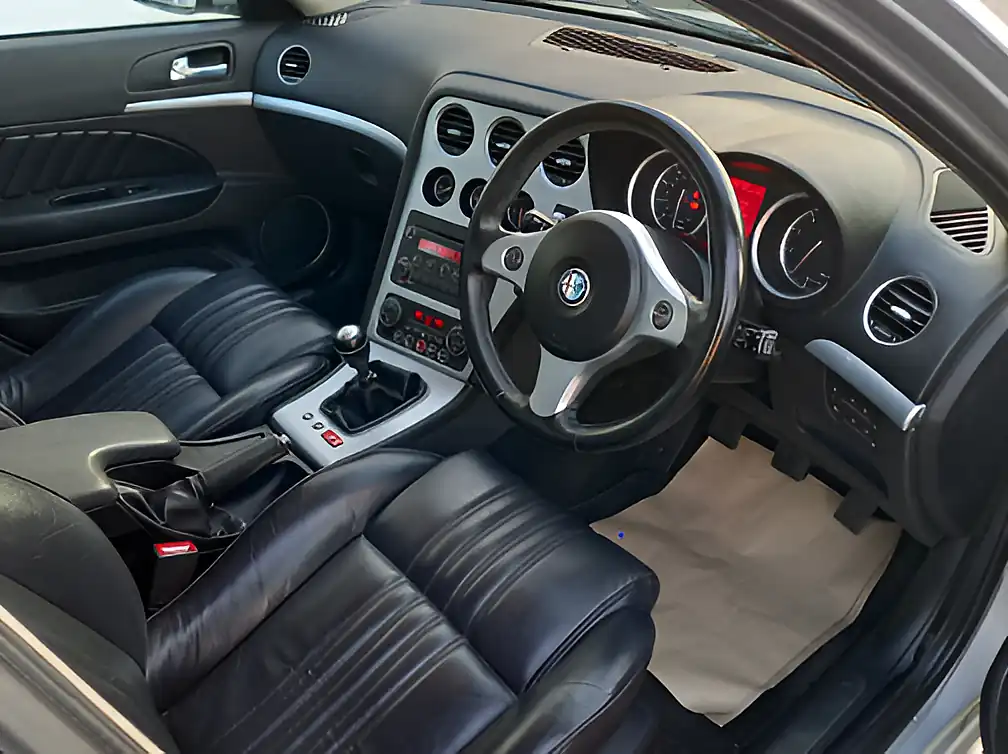 Used Alfa Romeo 159 Lusso - Interior and Exterior details 3