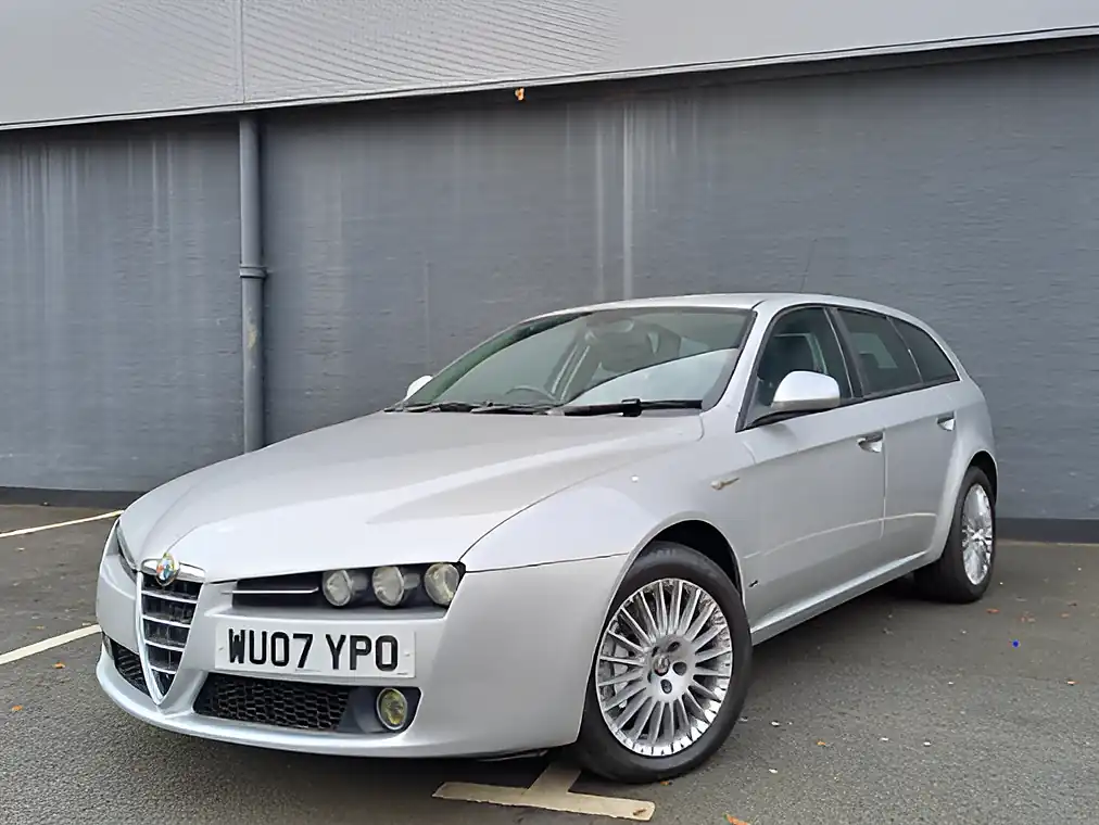 Used Alfa Romeo 159 Lusso - Interior and Exterior details 4