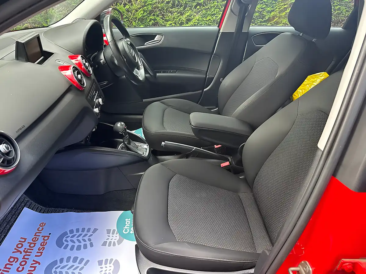 Used Audi A1 S-Line Red - Interior and Exterior details 15