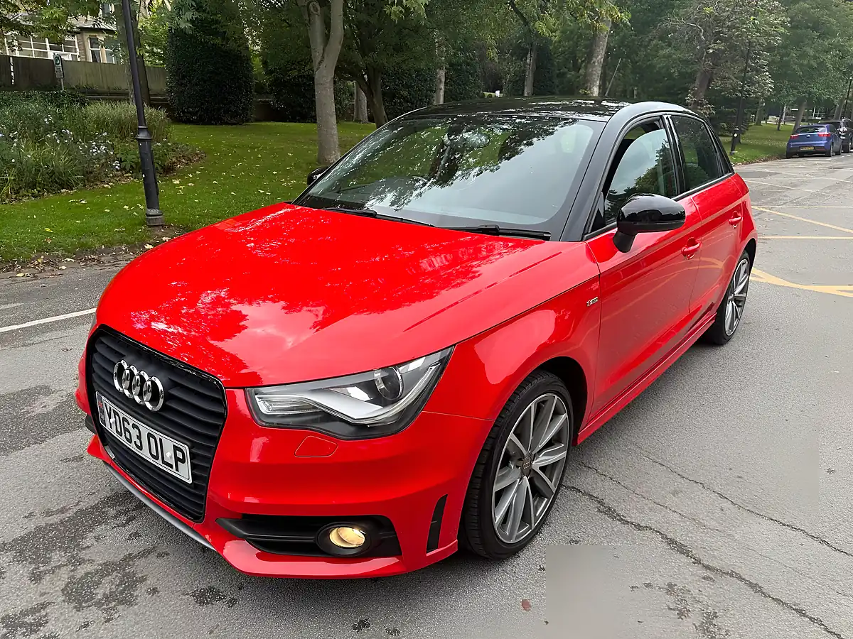 Used Audi A1 S-Line Red - Interior and Exterior details 4