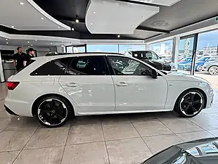 Used Audi A4 Avant Black Edition - Interior and Exterior details 11