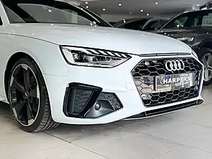 Used Audi A4 Avant Black Edition - Interior and Exterior details 13
