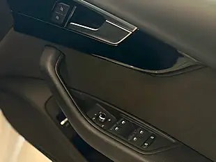 Used Audi A4 Avant Black Edition - Interior and Exterior details 15