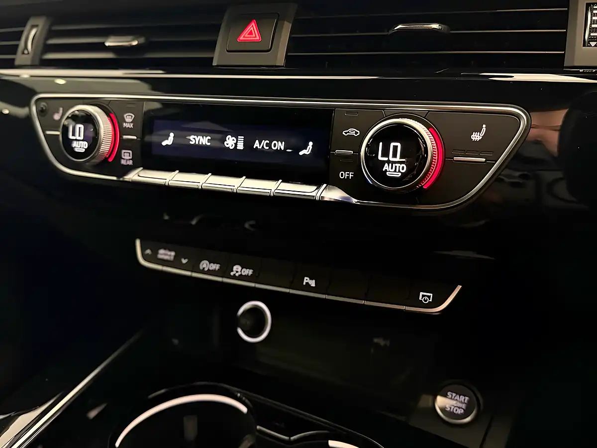 Used Audi A4 Avant Black Edition - Interior and Exterior details 16