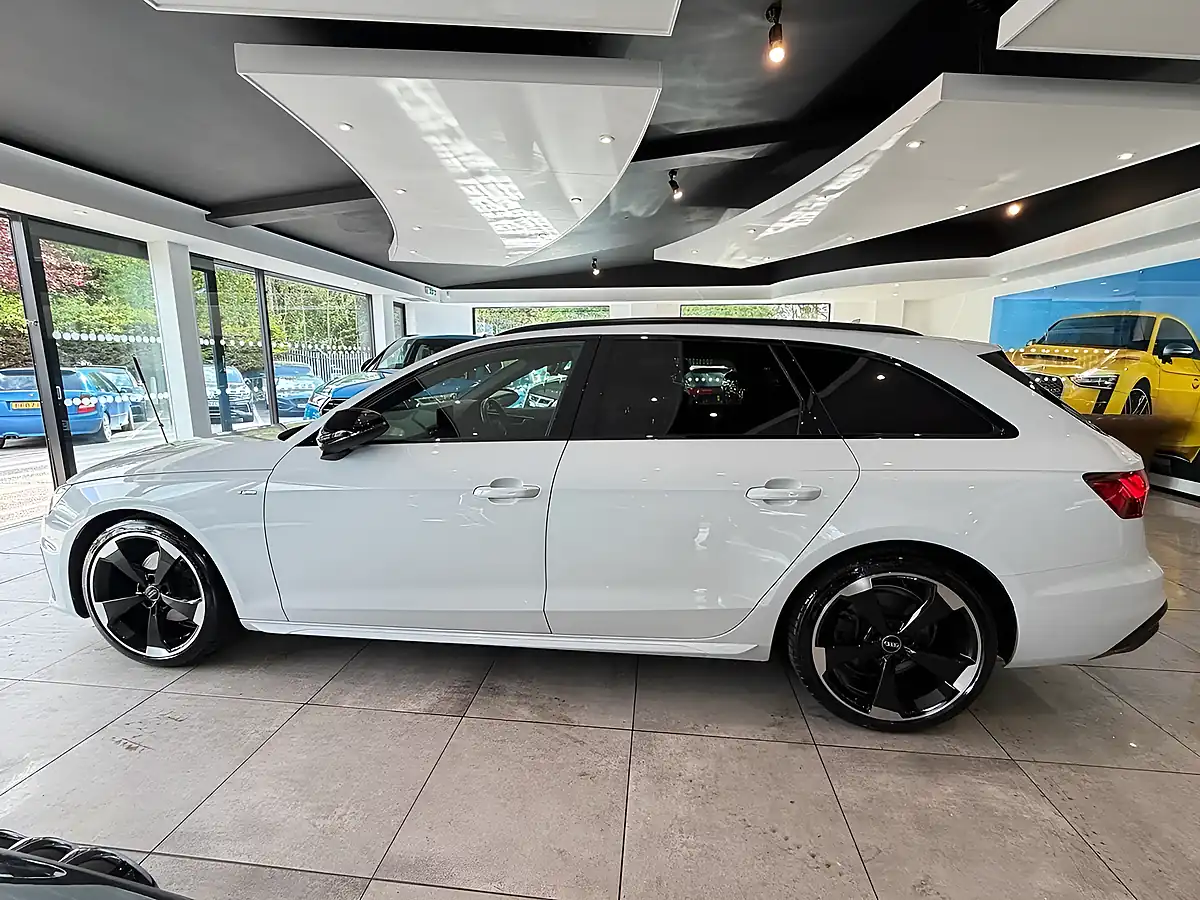 Used Audi A4 Avant Black Edition - Interior and Exterior details 5