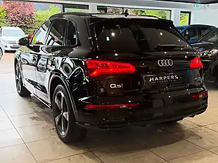 Used Audi Q5 Black Edition - Interior and Exterior details 5